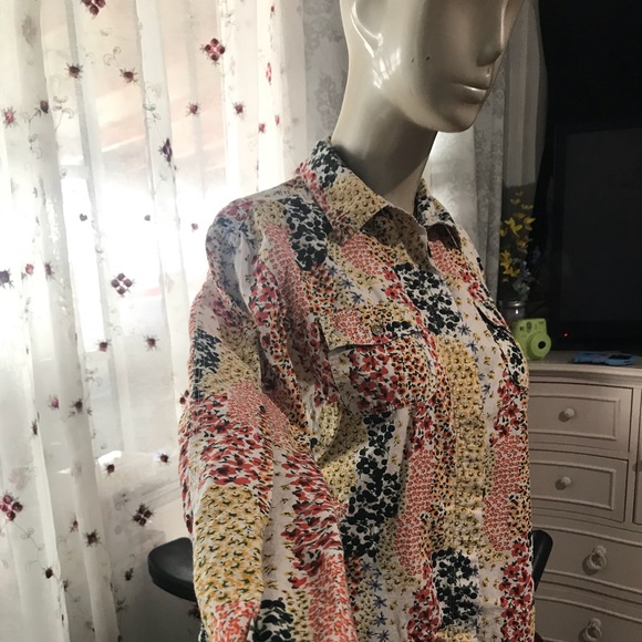 Tomy Hilfiger Top - Picture 5 of 5